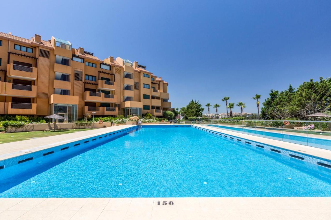 Ribera Del Marlin Apartment San Martin del Tesorillo Bagian luar foto