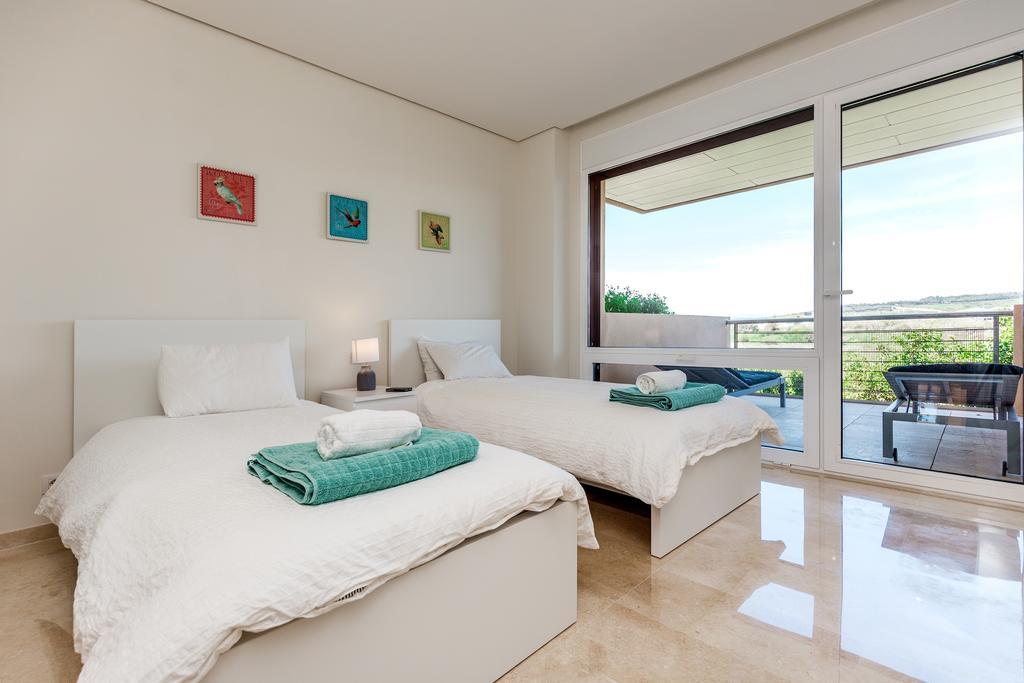 Ribera Del Marlin Apartment San Martin del Tesorillo Bagian luar foto